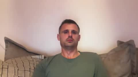 Snapshot of crazynicky chatting on 11.21.25 Nicky online show from 11.21.25