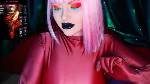 Snapshot of crazypinkyball chatting on 02.18.25 Roxy online show from 02.18.25