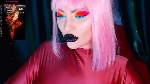 Snapshot of crazypinkyball chatting on 03.05.25 Roxy online show from 03.05.25