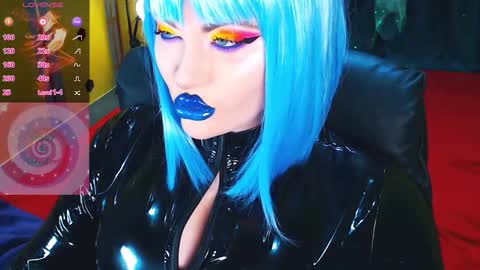 Snapshot of crazypinkyball chatting on 10.24.25 Roxy online show from 10.24.25