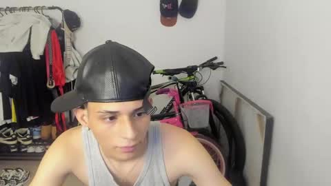 crazzy_master1 online show from 04.22.26