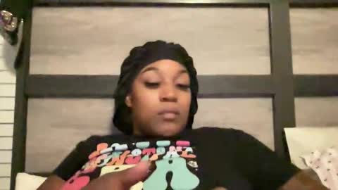 Snapshot of creame_sensation chatting on 10.25.25 PHANTOMTARGARYENXXX online show from 10.25.25