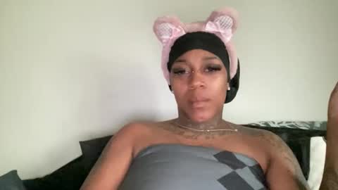 Snapshot of creame_sensation chatting on 03.06.26 PHANTOMTARGARYENXXX online show from 03.06.26