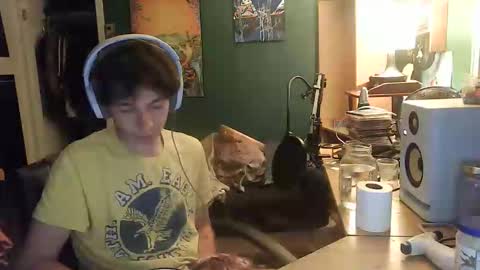 Snapshot of creamfilling1 chatting on 11.26.25 creamfilling1 online show from 11.26.25