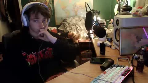 Snapshot of creamfilling1 chatting on 11.26.25 creamfilling1 online show from 11.26.25