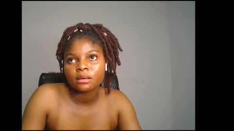 Snapshot of creamy_juicypussy chatting on 03.06.25 Lady jasmine online show from 03.06.25