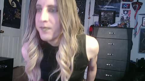 Sylvia online show from 02.26.25