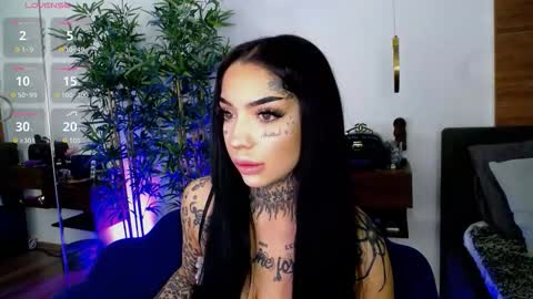 Sophie online show from 11.27.25