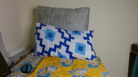 Snapshot of creamypro_ chatting on 02.02.25 Taurus04 online show from 02.02.25