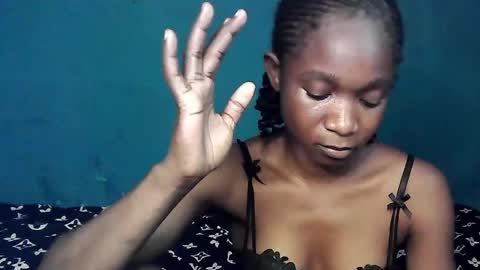 creamyxsugar online show from 10.31.25