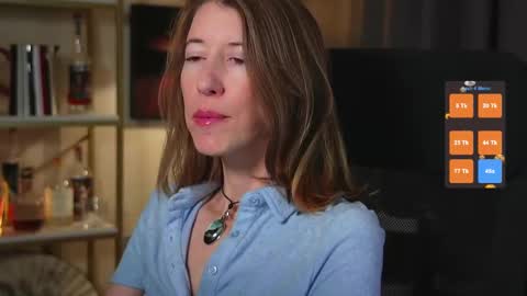 Snapshot of creme_dela_creme chatting on 11.13.25 Quinn de la Creme online show from 11.13.25