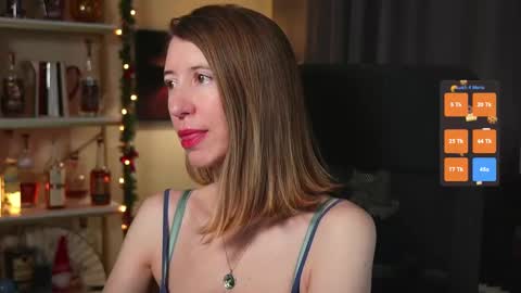 Snapshot of creme_dela_creme chatting on 12.02.25 Quinn de la Creme online show from 12.02.25