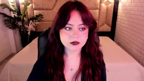 Snapshot of crimson_tati chatting on 05.08.26 Tatiana online show from 05.08.26