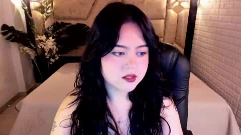 Snapshot of crimson_tati chatting on 07.22.26 Tatiana online show from 07.22.26