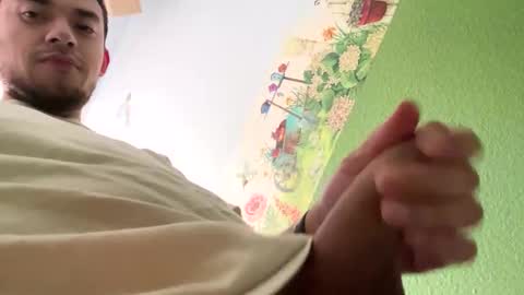 Snapshot of cris2124 chatting on 11.21.25 cris2124 online show from 11.21.25