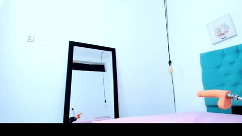 cris_dulce online show from 11.20.25