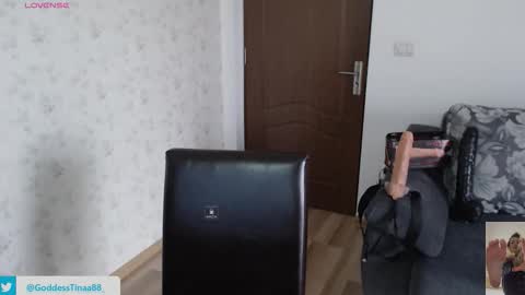 cris_tinne online show from 11.05.25