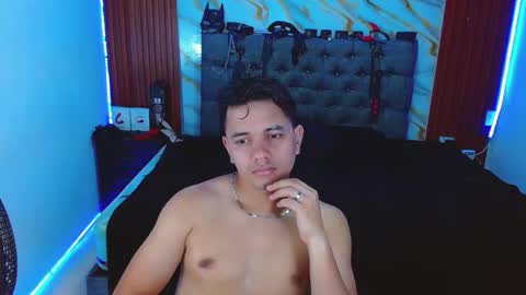 CRISANDMERY online show from 11.30.25