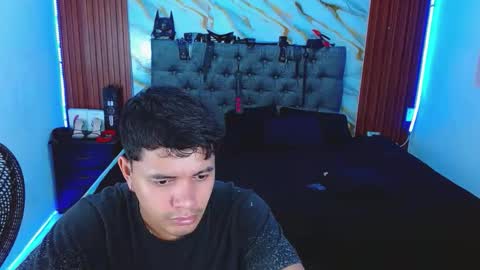 CRISANDMERY online show from 12.02.25