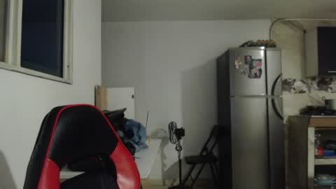 Snapshot of criscamiloo chatting on 06.23.26 criscamiloo online show from 06.23.26