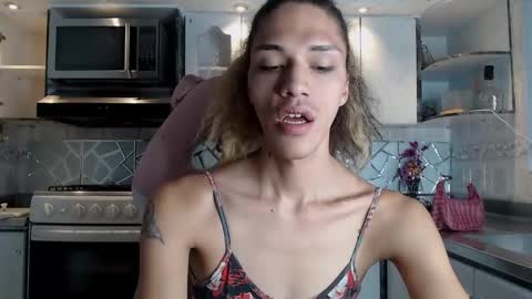 Snapshot of crisozzz chatting on 03.01.26 Cristina Onazis online show from 03.01.26