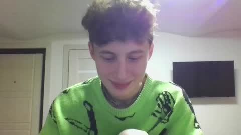 Snapshot of crispinver chatting on 03.14.26 crispinver online show from 03.14.26