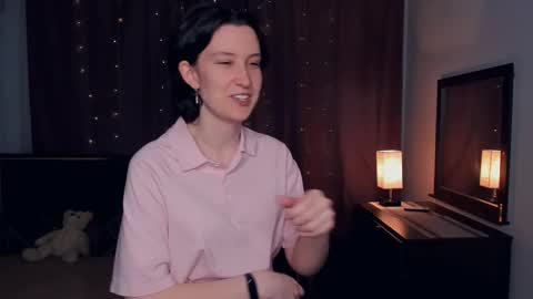 Snapshot of crissybrave chatting on 12.02.25 Clara online show from 12.02.25