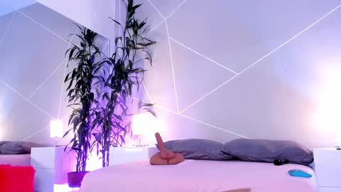 Snapshot of cristal_princess_ chatting on 01.15.25 Cristal online show from 01.15.25