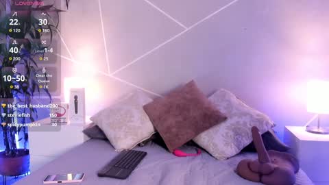 Snapshot of cristal_princess_ chatting on 01.28.25 Cristal online show from 01.28.25