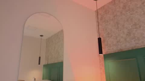 Cristal  online show from 10.16.25