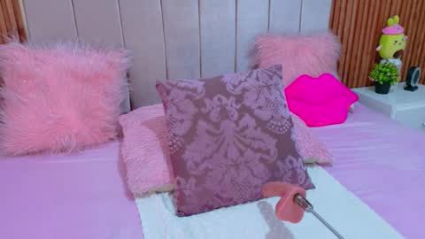 STEFANYIG cristalsubin online show from 11.28.25