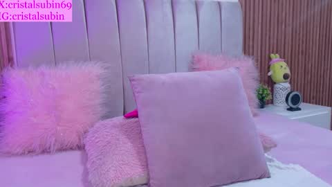 Snapshot of cristal_subin69 chatting on 12.22.25 STEFANYIG cristalsubin online show from 12.22.25