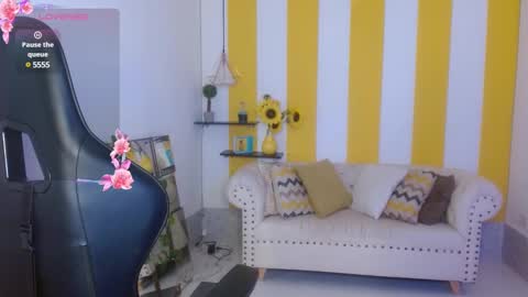 Snapshot of cristal_war chatting on 01.21.25 Cristal online show from 01.21.25