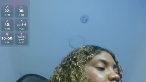 Snapshot of cristal_war chatting on 02.11.25 Cristal online show from 02.11.25