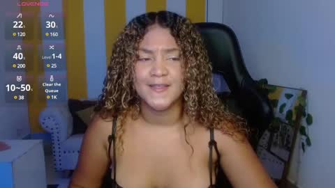 Snapshot of cristal_war chatting on 02.17.25 Cristal online show from 02.17.25