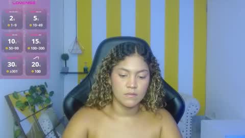 Snapshot of cristal_war chatting on 03.07.25 Cristal online show from 03.07.25