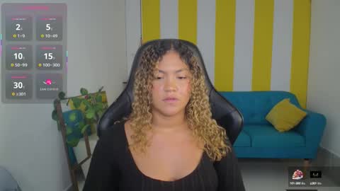 Snapshot of cristal_war chatting on 09.23.25 Cristal online show from 09.23.25