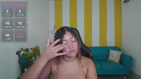 Snapshot of cristal_war chatting on 09.27.25 Cristal online show from 09.27.25