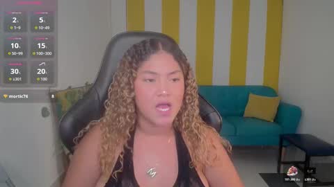 Snapshot of cristal_war chatting on 11.15.25 Cristal online show from 11.15.25