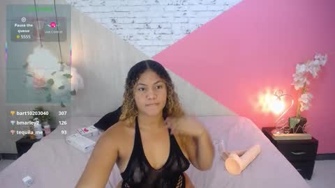 Snapshot of cristal_war chatting on 12.14.25 Cristal online show from 12.14.25