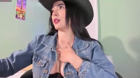 Cristal  online show from 03.12.25