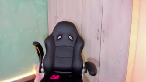 Cristal  online show from 12.03.25