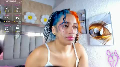   online show from 12.03.25