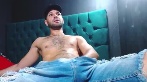 cristian hot9 online show from 02.17.25