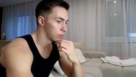 Snapshot of cristianovilla chatting on 02.15.25 CristianoHailey online show from 02.15.25