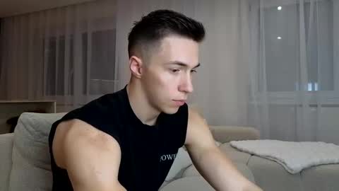 Snapshot of cristianovilla chatting on 02.25.25 CristianoHailey online show from 02.25.25