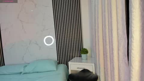 CristineRain online show from 04.22.26