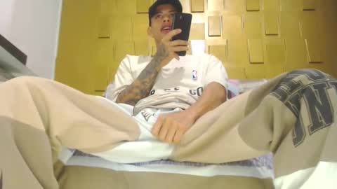 Snapshot of cristofer_dick5511 chatting on 09.20.25 criistofer online show from 09.20.25