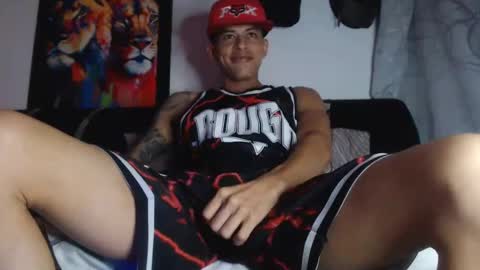 Snapshot of cristofer_dick5511 chatting on 11.11.25 criistofer online show from 11.11.25