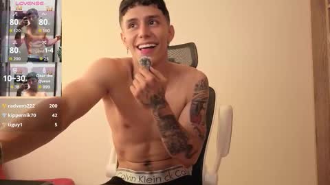 Snapshot of cristopher23_ chatting on 09.21.25 cristopher23 online show from 09.21.25